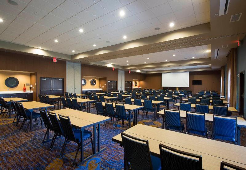 Hotel Courtyard By Marriott Columbus Exteriér fotografie