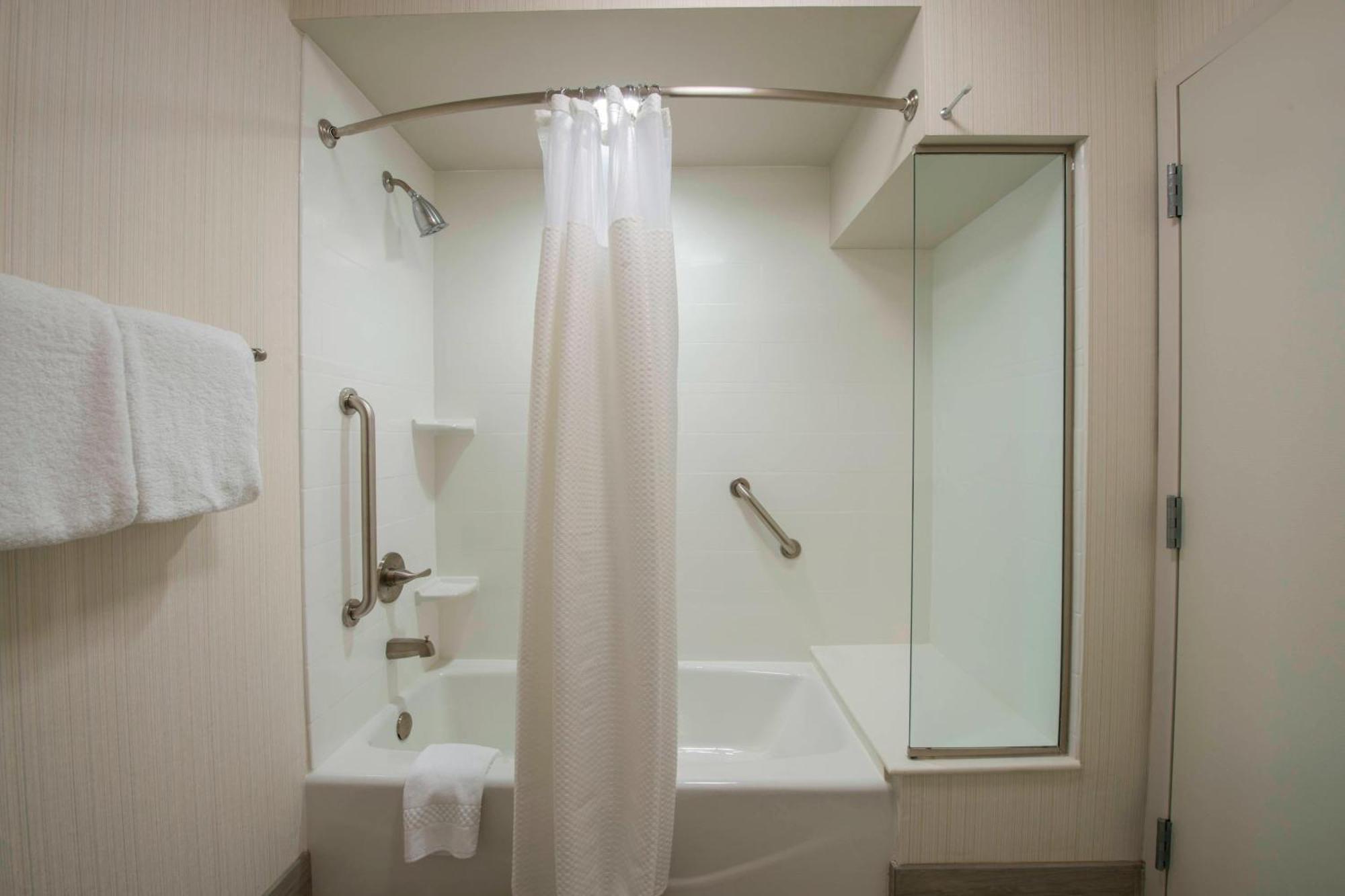 Hotel Courtyard By Marriott Columbus Exteriér fotografie