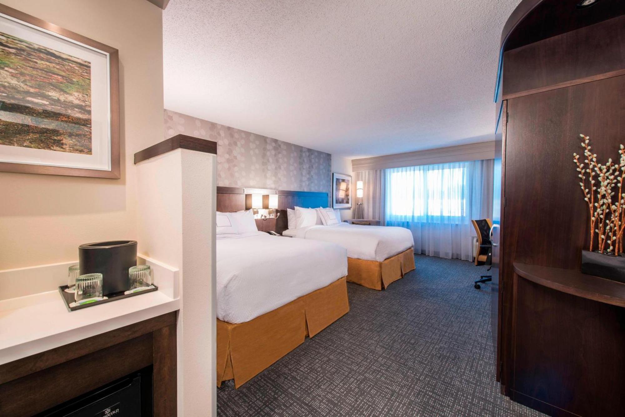 Hotel Courtyard By Marriott Columbus Exteriér fotografie